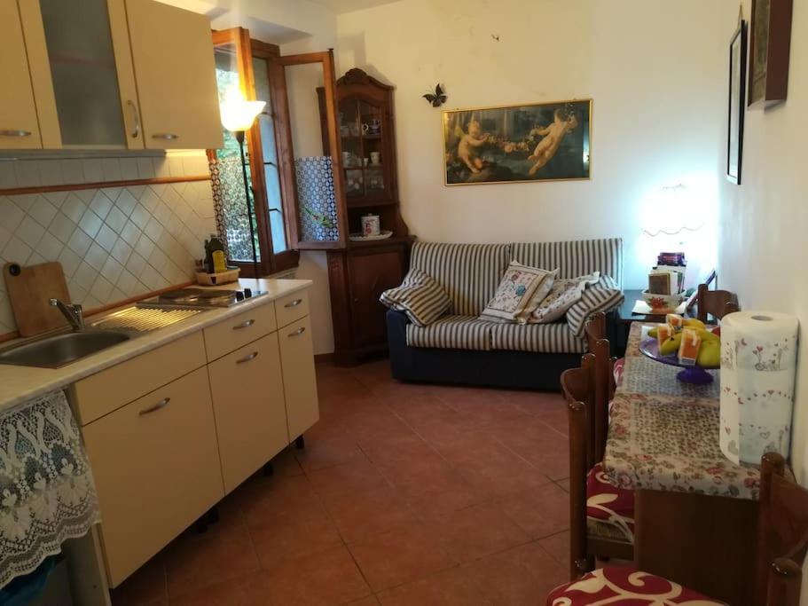 Un'Angolo Incantato Apartment Флоренция Екстериор снимка